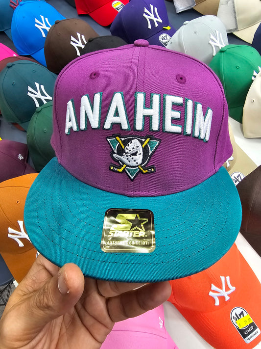 Starter gorra Anaheim Ducks violeta y azul verdoso visera plana NHL
