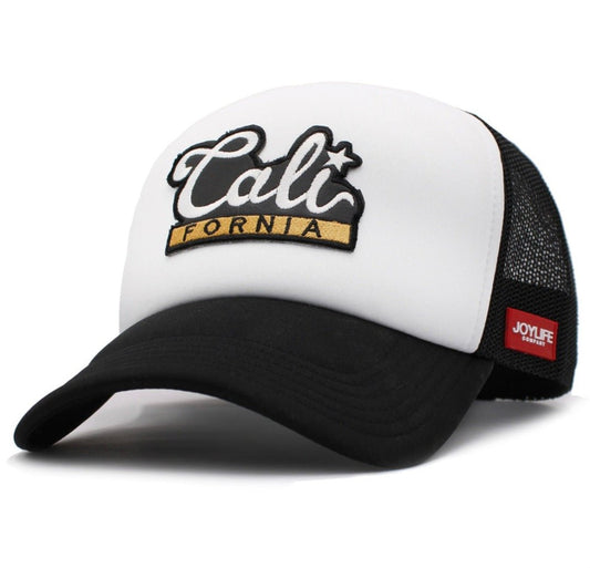 Gorra Joylife CALIfornia Trucker blanca y negra – Hecha en España - intershopgc - Tienda de gorras online - Maspalomas