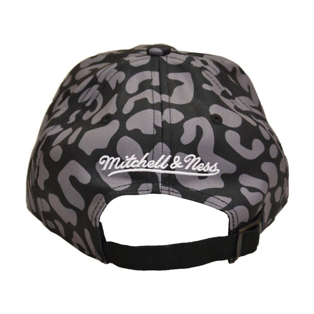 Gorra Mitchell & Ness Miami Heat Wild Style – Estampado Gris y Negro - intershopgc - Tienda de gorras online - Maspalomas