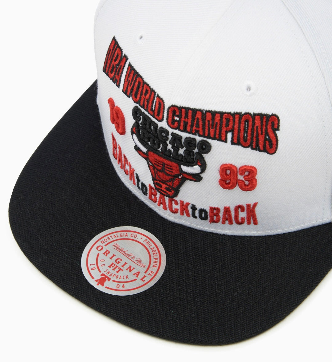 Gorra Mitchell & Ness Chicago Bulls "Back to '93" – Snapback HWC blanca y negra