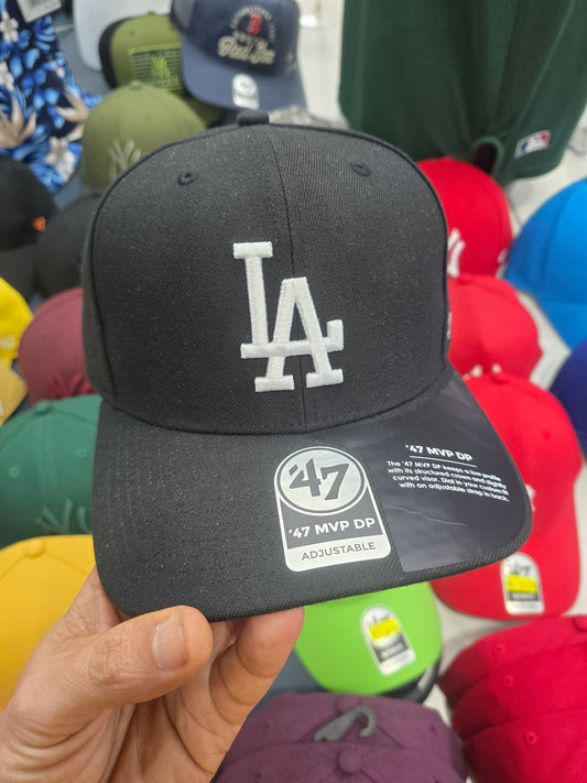 Gorra negra LA dodgers semiplana '47 MVP DP snapback