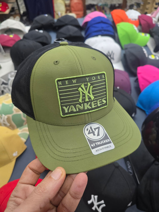 New York Yankees Outskirts ’47 TRUCKER verde