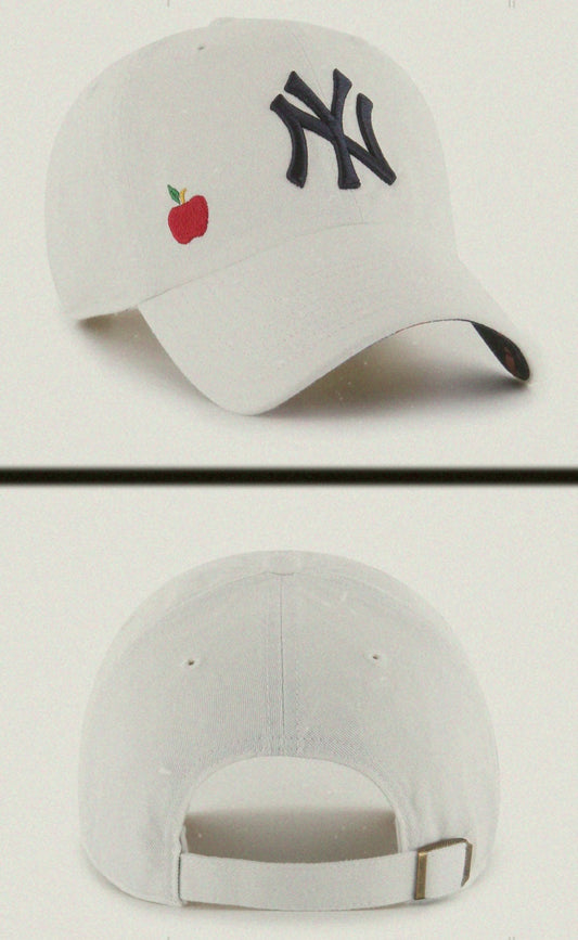 Gorra ny blanca con una manzana '47 clean up