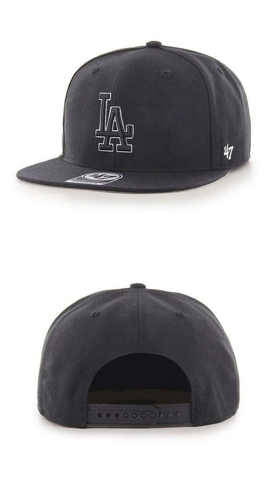 Gorra la negra visera plana logo bordeado en blanco