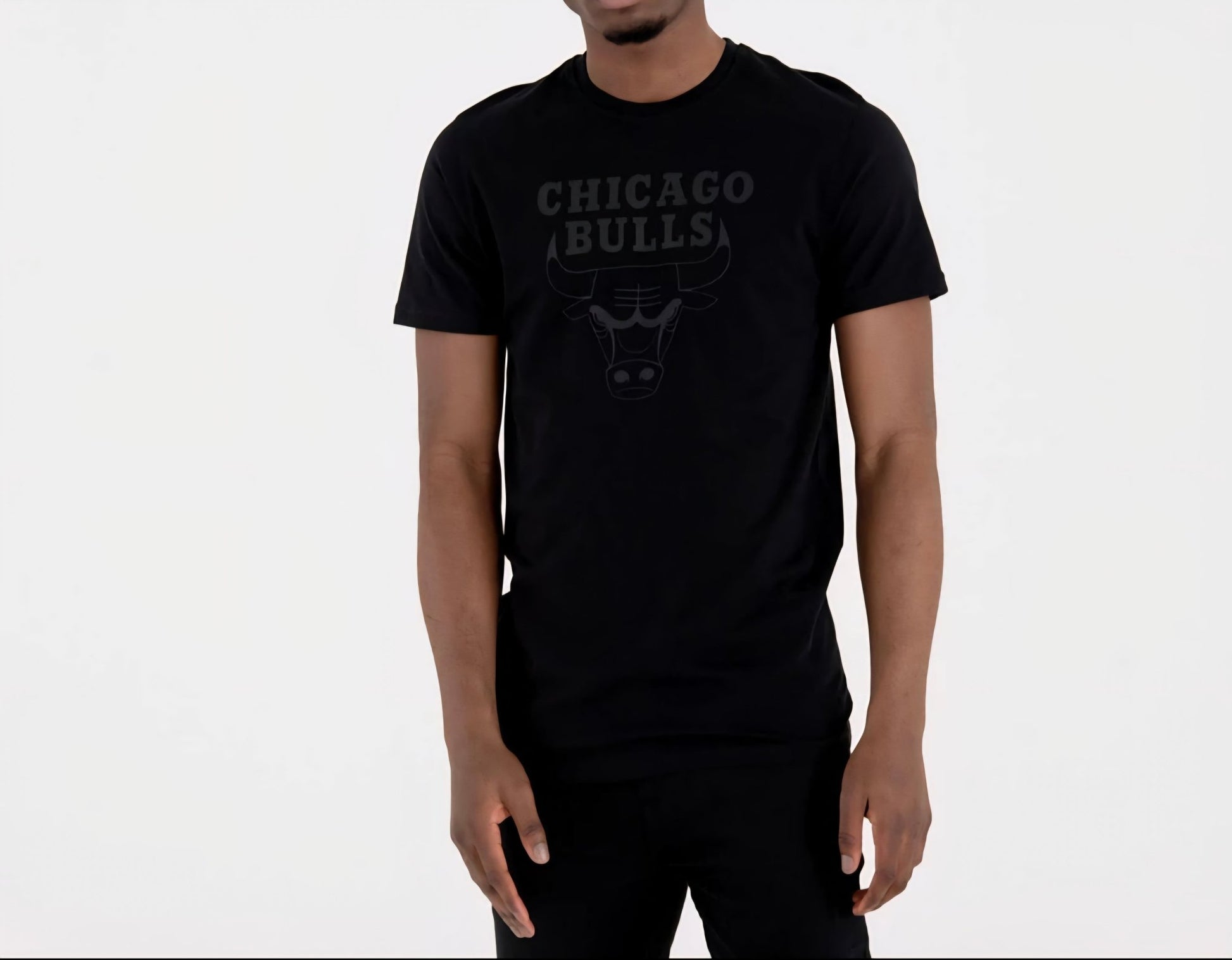 Camiseta new era Bulls NBA regular negra sobre negro - intershopgc caps store