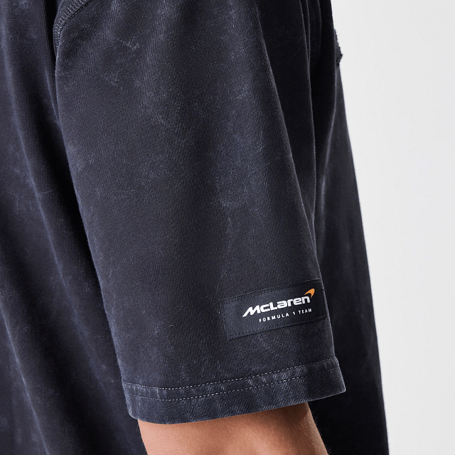Camiseta new era mclaren negro lavado oversize - Mundogorrasgc