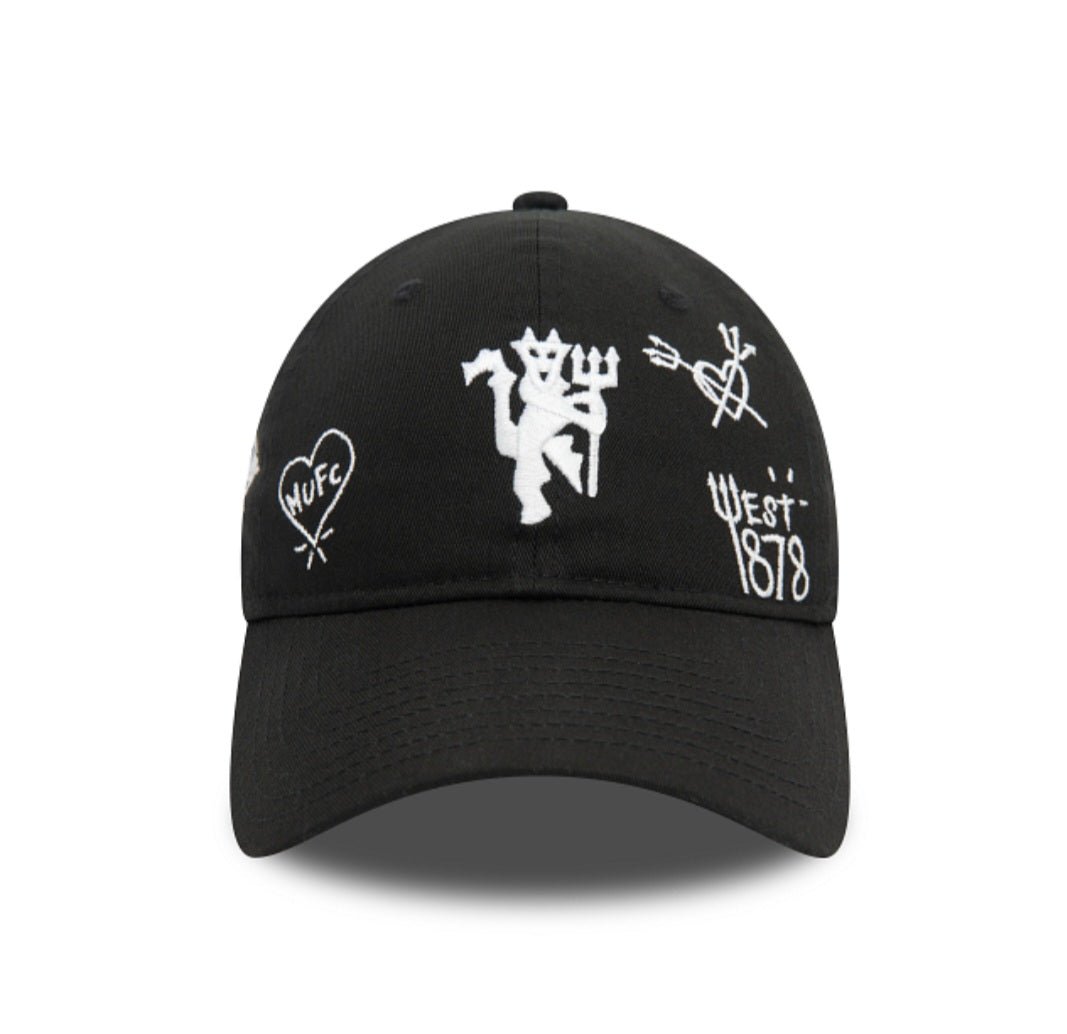 Gorra Manchester United New Era Scribble 9TWENTY Negra - intershopgc caps store