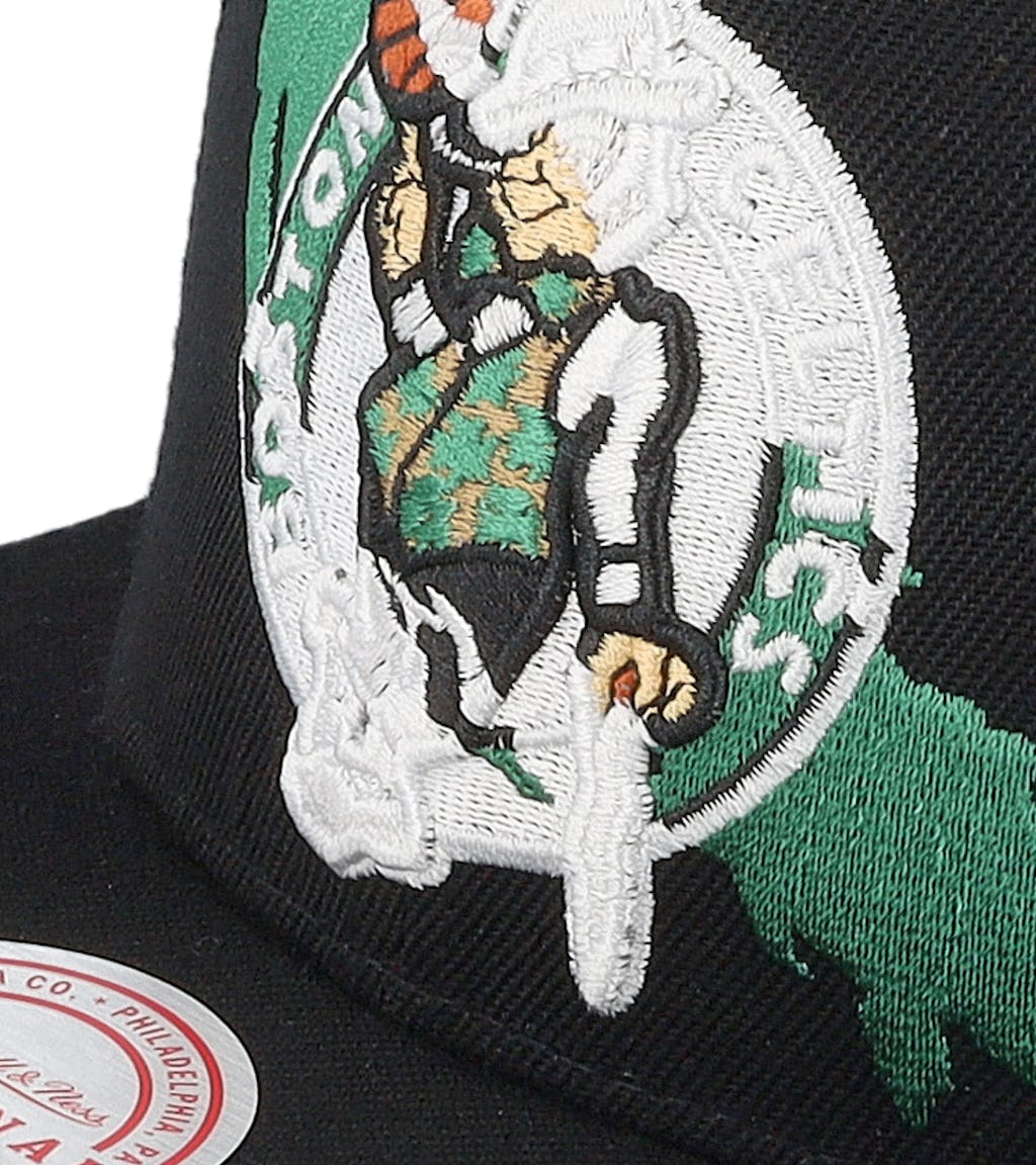 Gorra Mitchell & Ness Boston Celtics Negra – Edición “Paint By Number” - intershopgc - Tienda de gorras online - Maspalomas