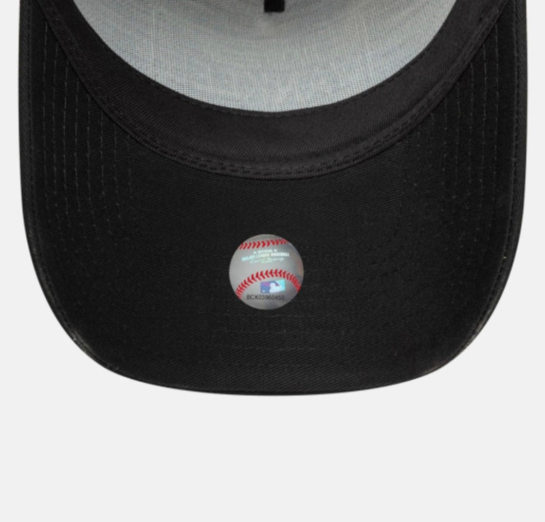 Gorra New Era 9FORTY A - Frame Trucker – New York Yankees Negra y blanca patch - intershopgc