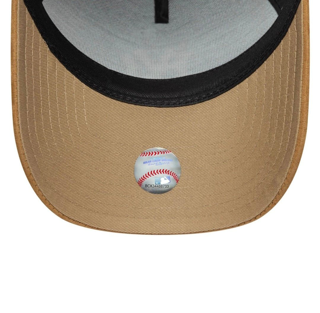 Gorra New Era 9FORTY E - Frame Yankees Visera Ante Negra y beige – Ajustable - intershopgc