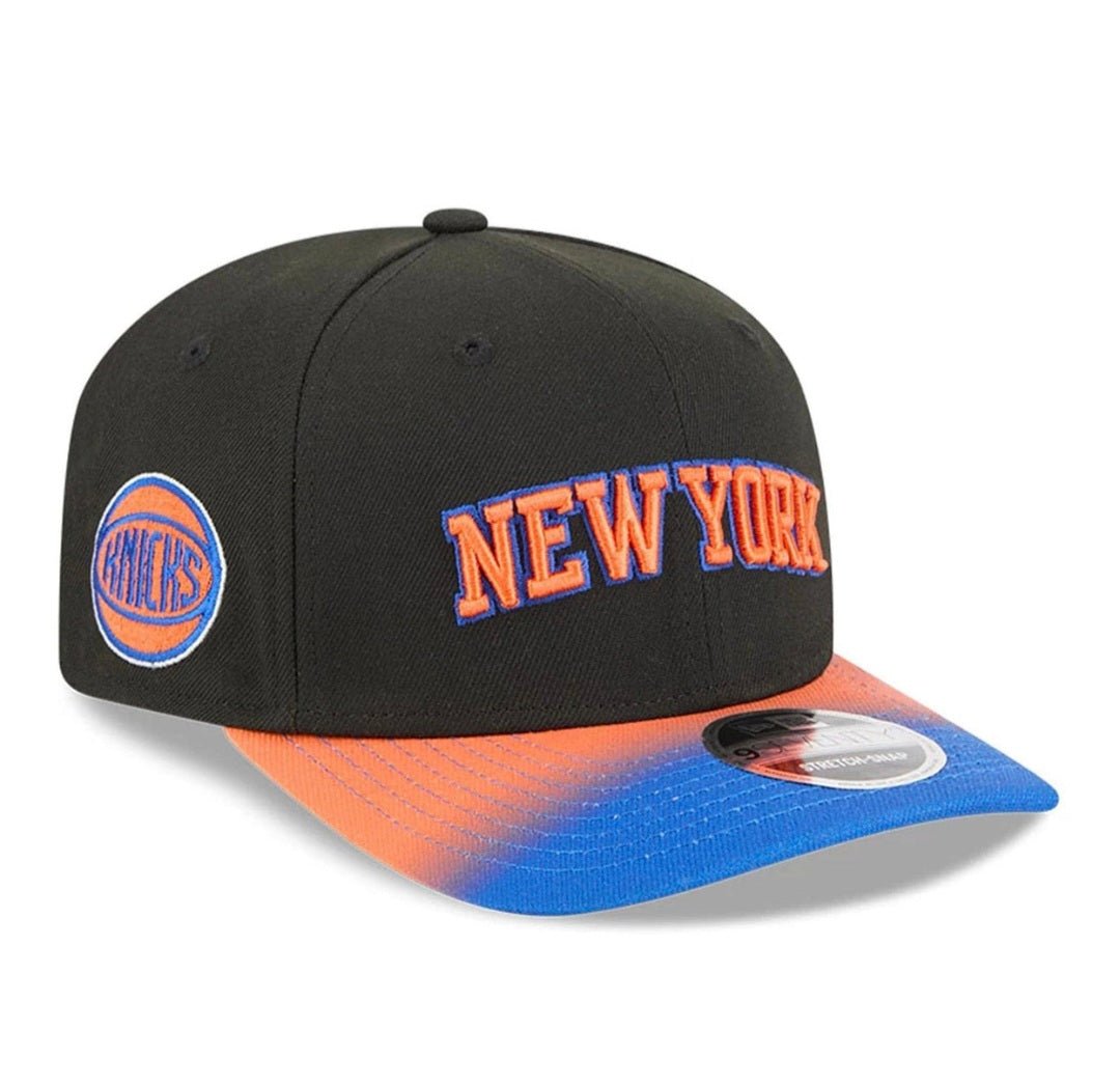 Gorra New York Knicks 9SEVENTY Negra Azul naranja - intershopgc caps