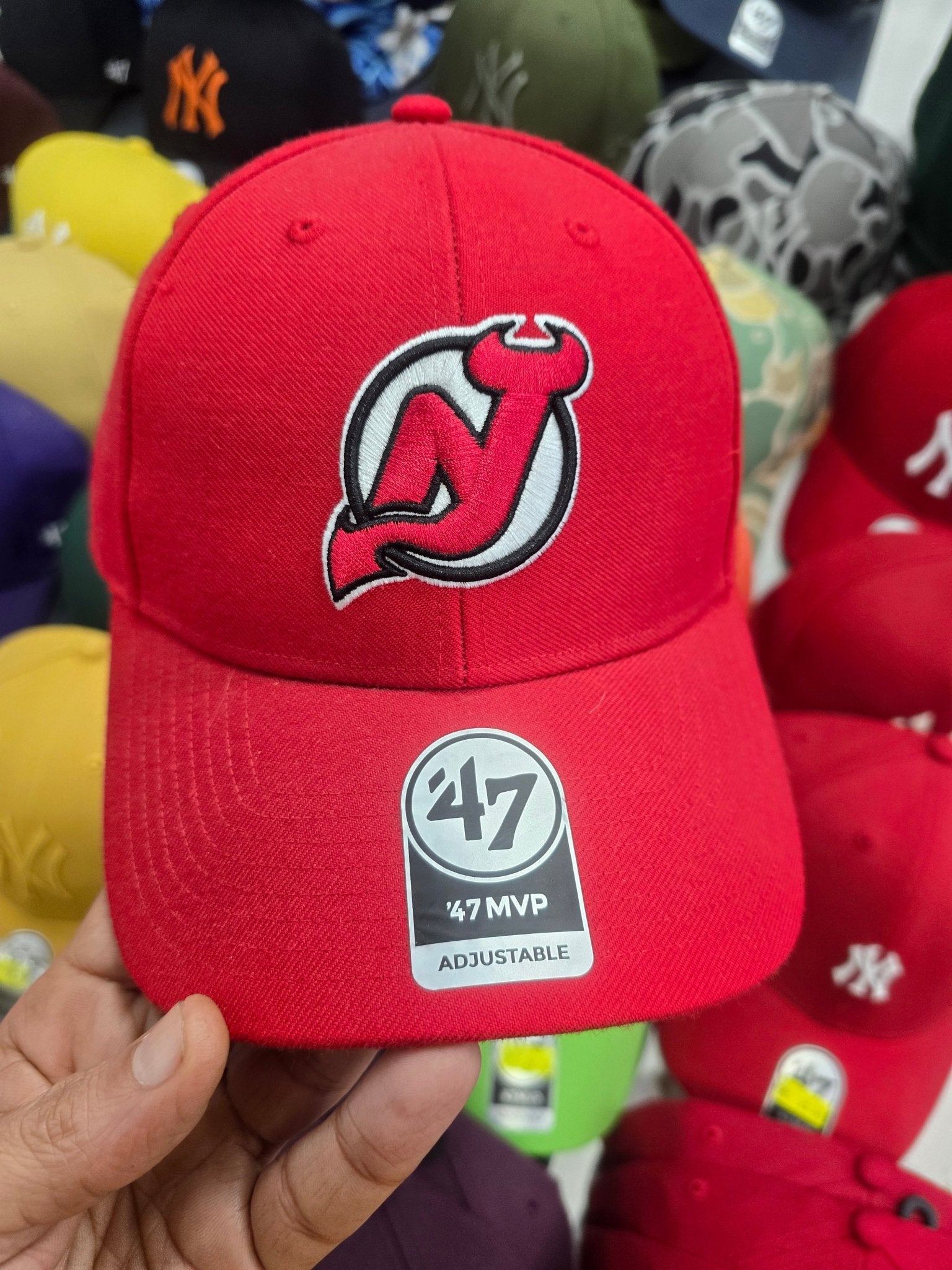 Gorra roja New Jersey Devils '47 MVP curva - intershopgc - Tienda de gorras online - Maspalomas