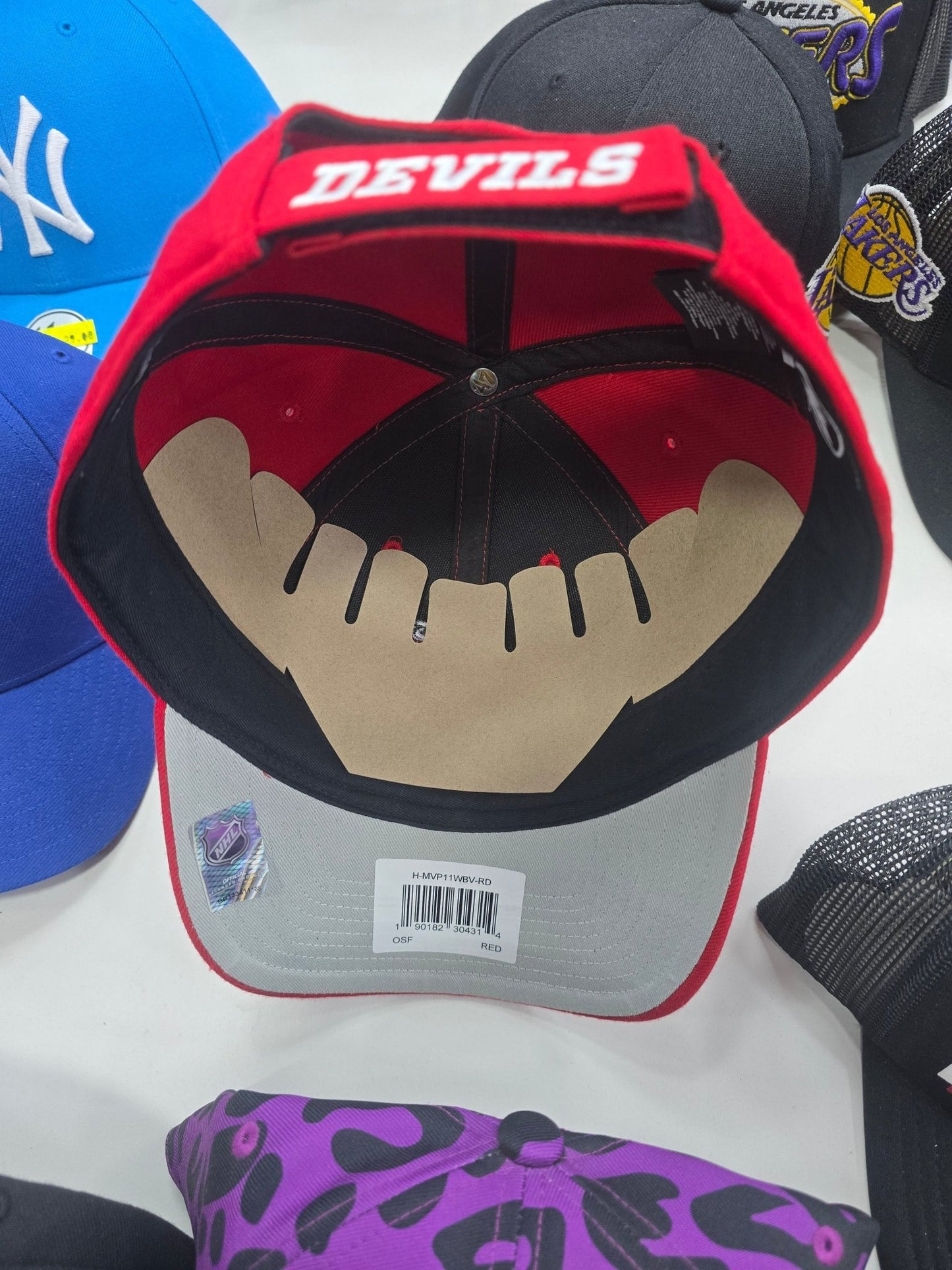 Gorra roja New Jersey Devils '47 MVP curva - intershopgc - Tienda de gorras online - Maspalomas