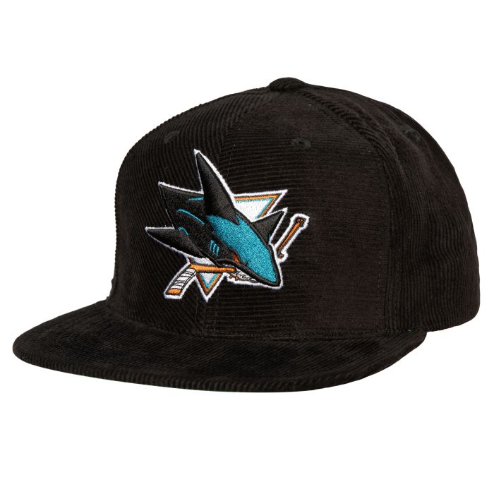 Retro ALL DIRECTIONS Sharks snapback negra