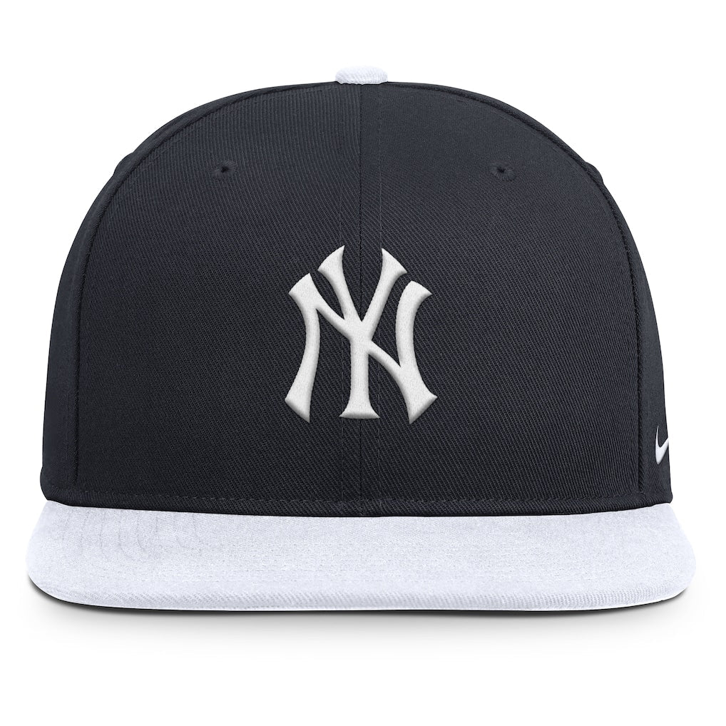 Nike New York Yankees Primetime Pro Dri - FIT Azul Marino y blanca - Mundogorrasgc