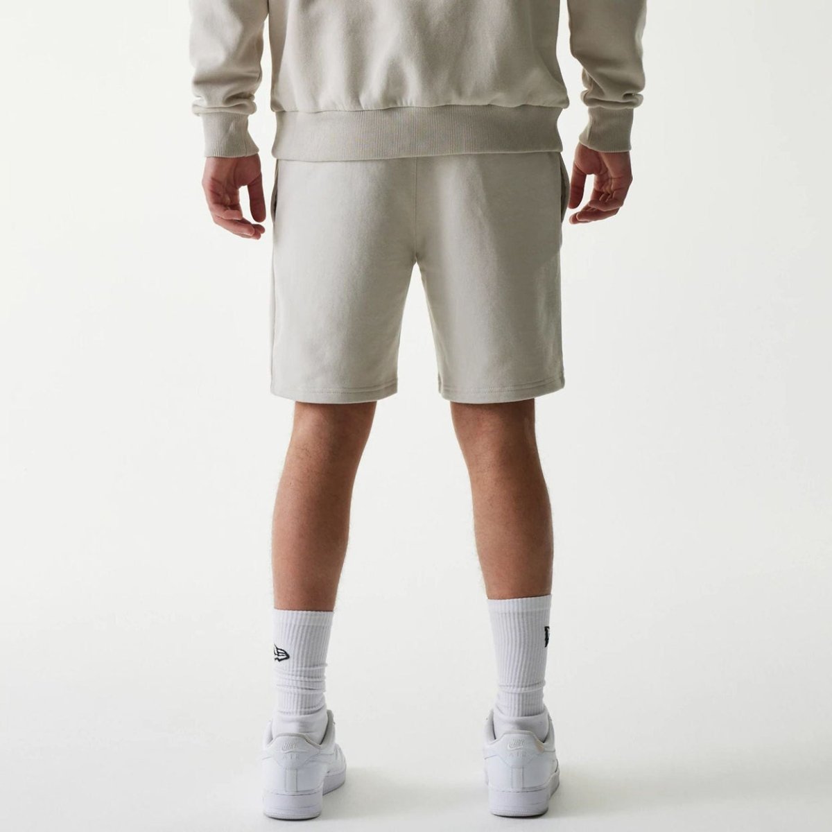 Pantalón corto crema NY new era polar cepillado - Mundogorrasgc