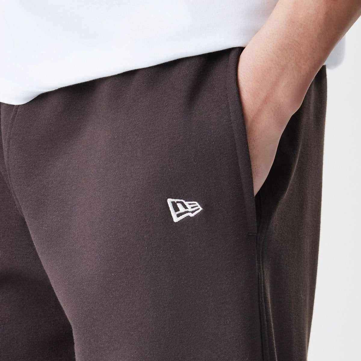 Pantalón largo NY Yankees Essential marrón jogger - Mundogorrasgc