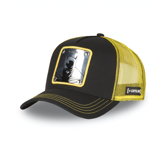 Gorra negra y amarilla batman placa