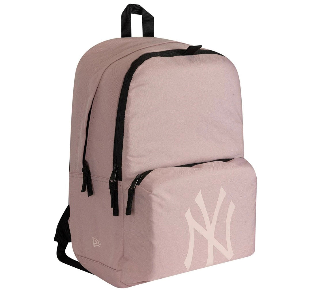 Mochila New Era Yankees Stadium – Rosa Pálido