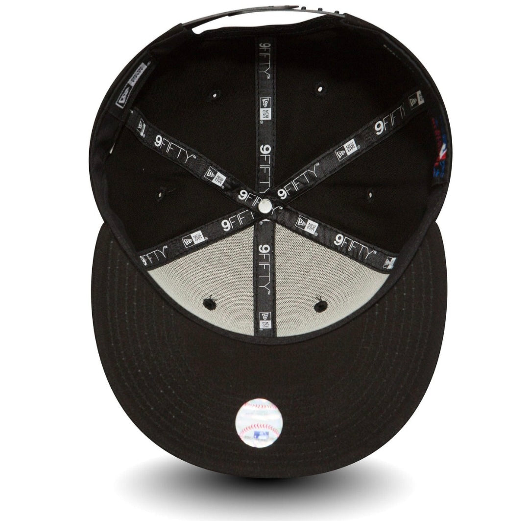 Gorra New Era 9FIFTY Snapback – New York Yankees (Negra con logo negro)