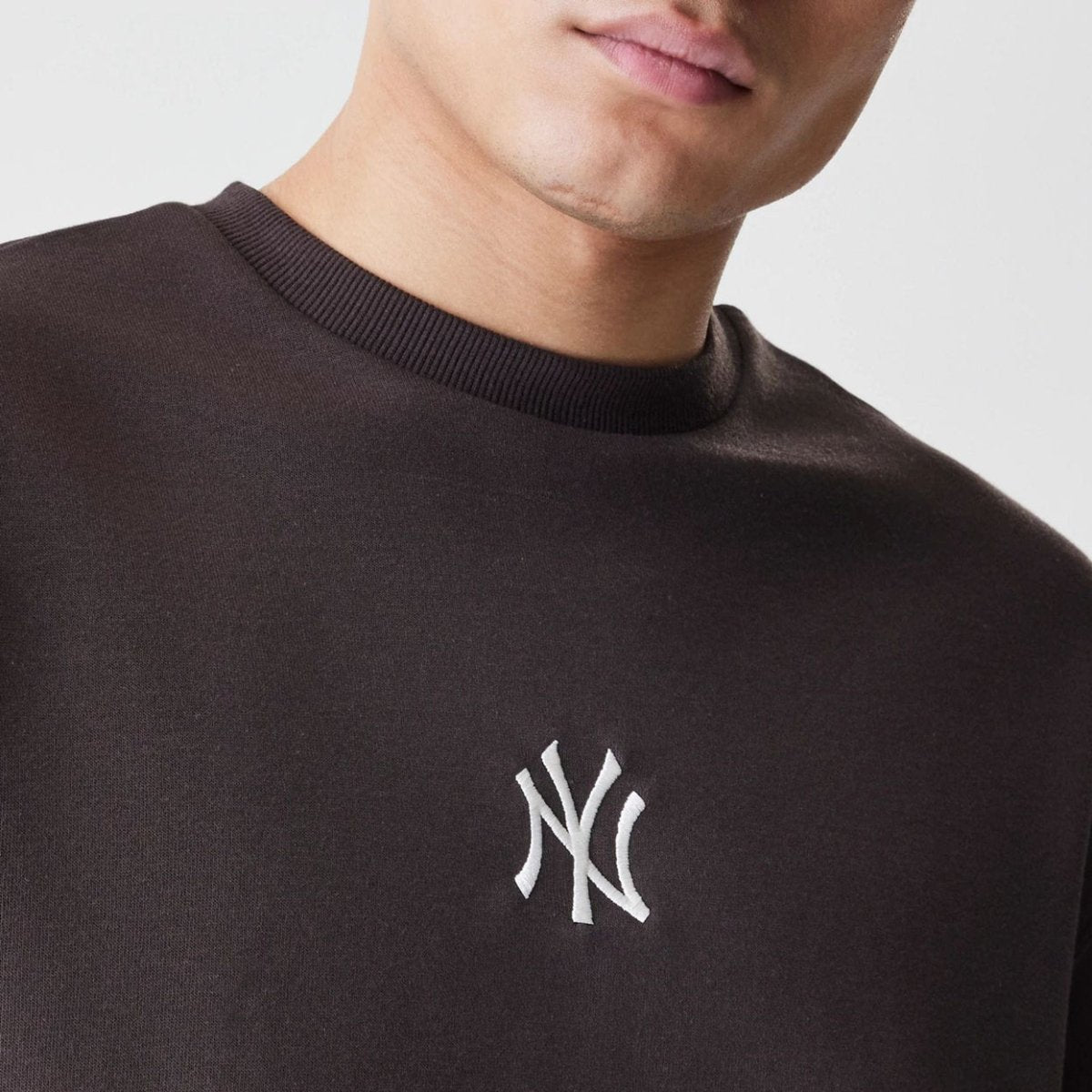 Sudadera Oversized NY Yankees MLB Midi Essential Marrón - Mundogorrasgc